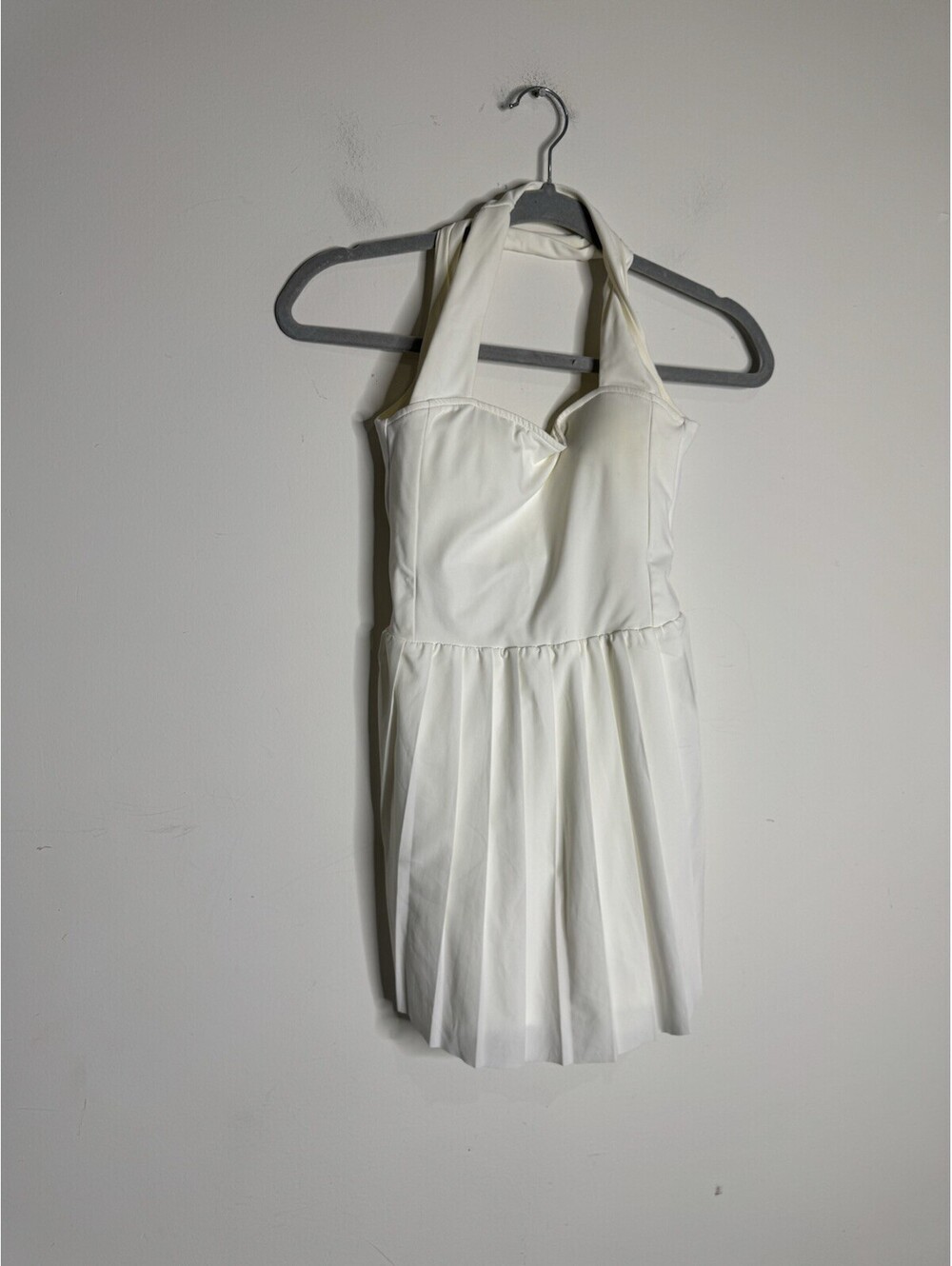 Women’s Varley Carina Dress in White Athletic Shorts - Picture 3 of 9
